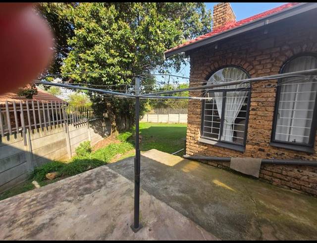 4 BEDROOM HOUSE FOR SALE IN HELIKONPARK